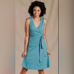 Toad & Co sleeveless Cue wrap dress